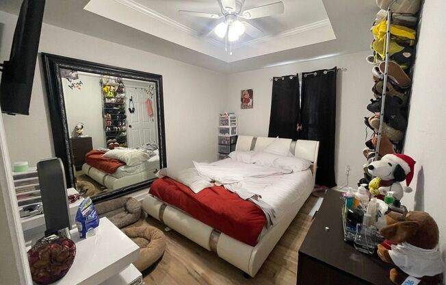 NEWLY RENOVATED COTTAGE!