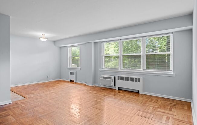2 beds, 1 bath, 942 sqft, $1,775, Unit 101