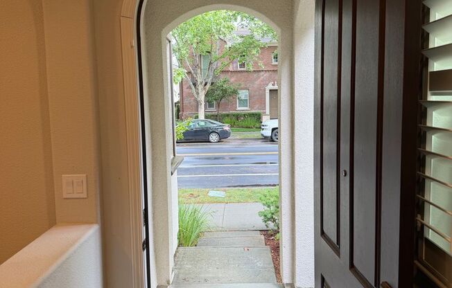 Beautiful Upgraded 4 Bed 3 Bath home in San Ramon Gale Ranch