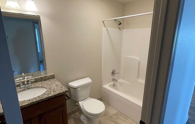 3 beds, 2 baths, $1,350, Unit 1217 Montana Place A