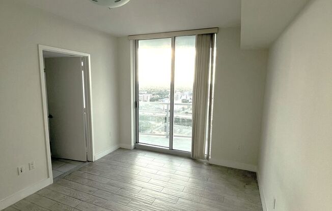 2 beds, 2 baths, 1,310 sqft, $3,450, Unit Latitud on the River - Unit #2301