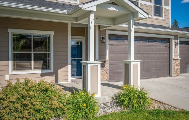 5 bed 2.5 bath with office and 4 car garage