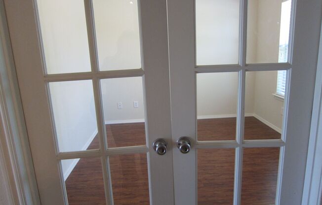 $1995 / 3br – 1648 ft2 - 3/2/2 w/Office ready to move in Brookville Estates (Forney)