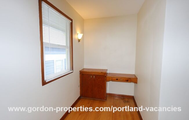 2 beds, 1 bath, $1,875, Unit 2805