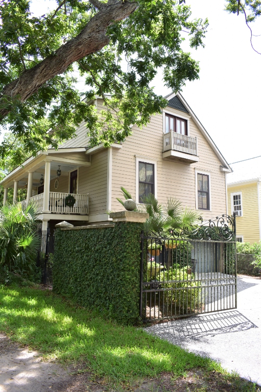 66 Rutledge Ave