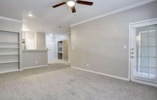 1 bed, 1 bath, 819 sqft, $1,139