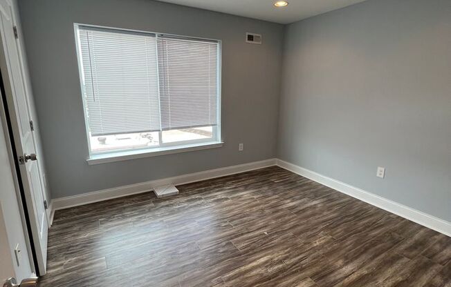 2 beds, 2.5 baths, $1,695, Unit Unit C