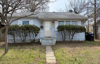One Bed One Bath in the Heart of Fredericksburg