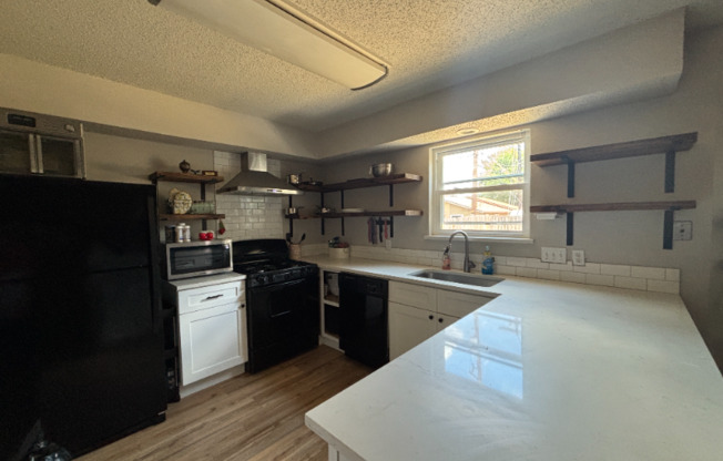 1711 TAMRA CT
