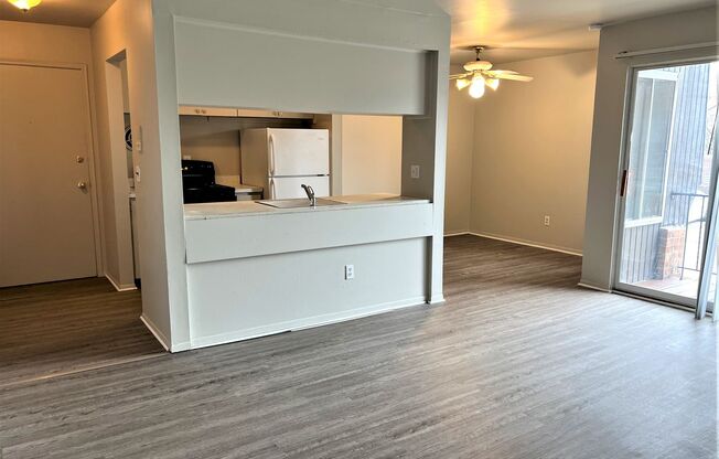 1 bed, 1 bath, 800 sqft, $1,050