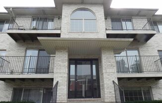 Maple Leaf Apartments