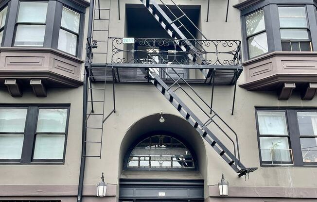 Studios in the heart of Nob Hill