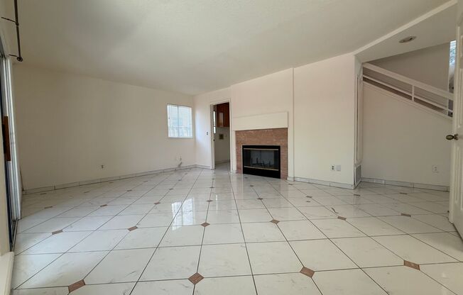 Wonderful floor plan and great location!