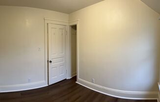 2 beds, 1 bath, $975