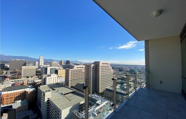 1 bed, 1 bath, 711 sqft, $3,000, Unit 2404