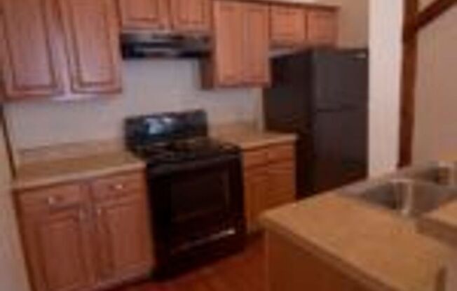 2 beds, 1 bath, 1,000 sqft, $1,225, Unit SW 203