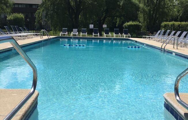Studio, 1 bath, 551 sqft, $934, Unit F202
