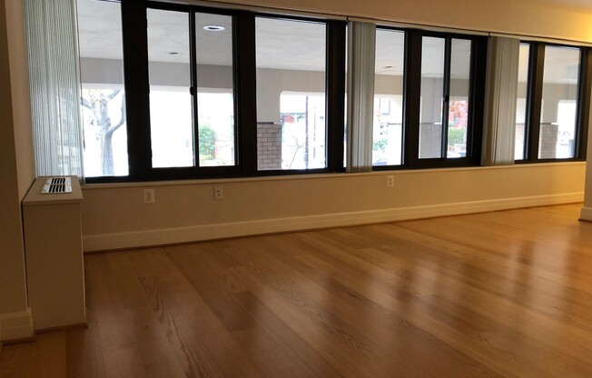 1 bed, 1 bath, 600 sqft, $3,025, Unit 0229