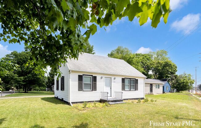 Convenient & Affordable Living Near Campus – 3110 W Michigan Ave!