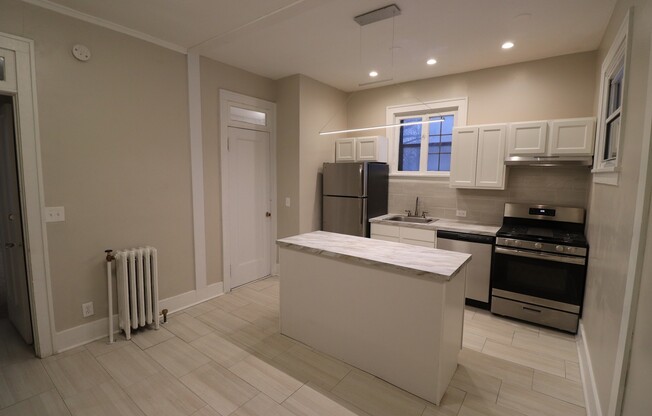 1 bed, 1 bath, $1,599, Unit 101B