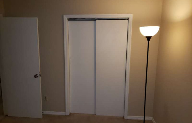 725 North Lincoln Street