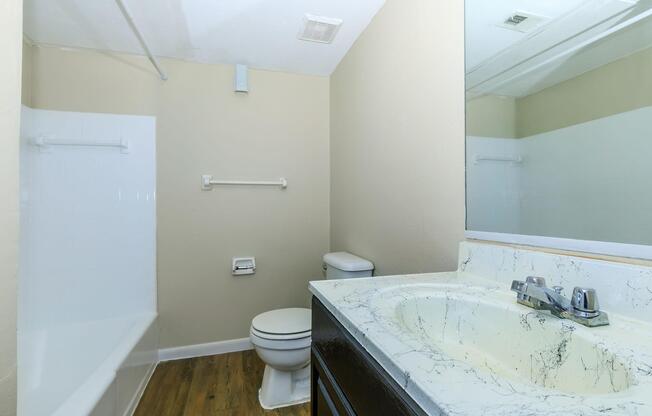 Gateway Grove Apartments - Apartment Living in La Porte, TX