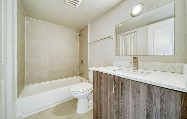 Studio, 1 bath, 450 sqft, $1,650