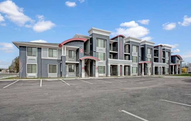Solara Exterior Apartments in Moses Lake, WA