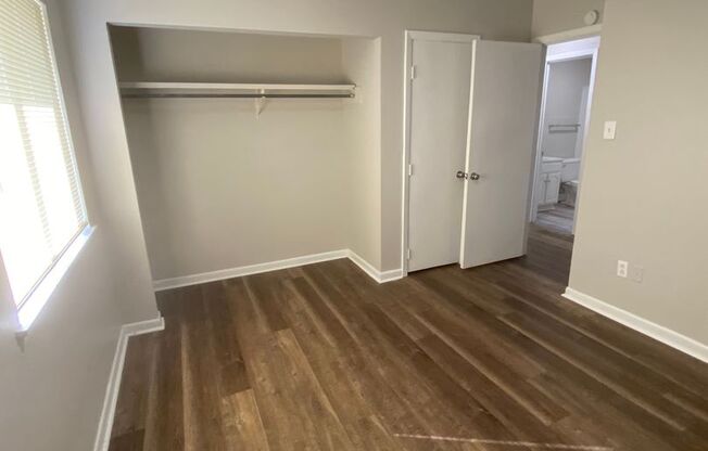 2 beds, 1 bath, $700, Unit Bldg 1 Apt H