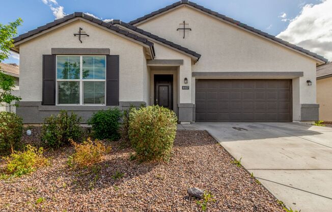 BEAUTIFUL 4 bed, 3 bath home in Laveen!!