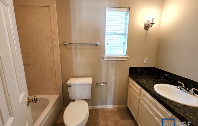 319 Birdsall St., Houston, TX 77007