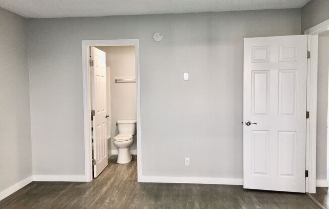 2 beds, 1.5 baths, 866 sqft, $2,995, Unit 811P2