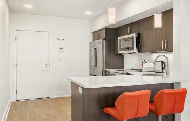 2 beds, 2 baths, 916 sqft, $3,900, Unit P3