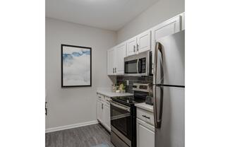 3 beds, 3 baths, 1,250 sqft, $1,870