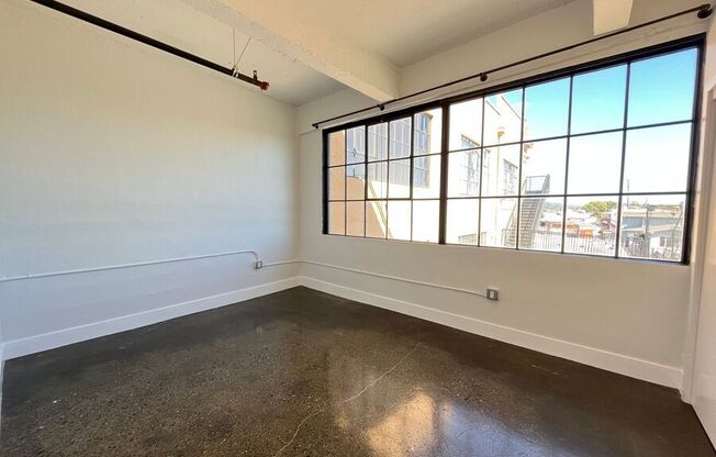 5701 INTERNATIONAL BLVD