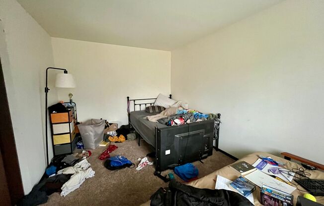 11244 W National Ave