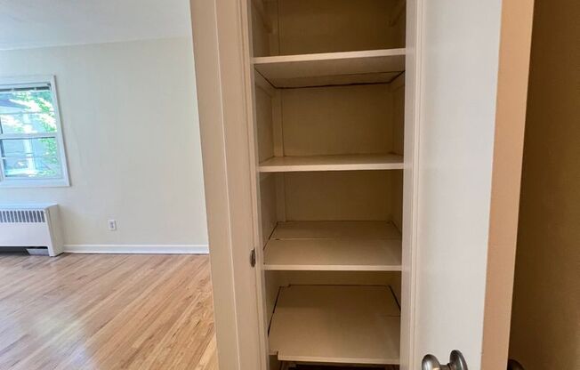 1 bed, 1 bath, 606 sqft, $1,495, Unit 308