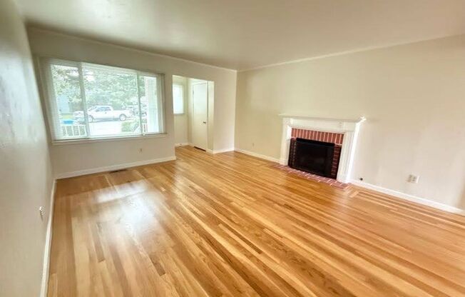 Charming 2-Bedroom Home Plus Bonus Room, Large Garage & Backyard