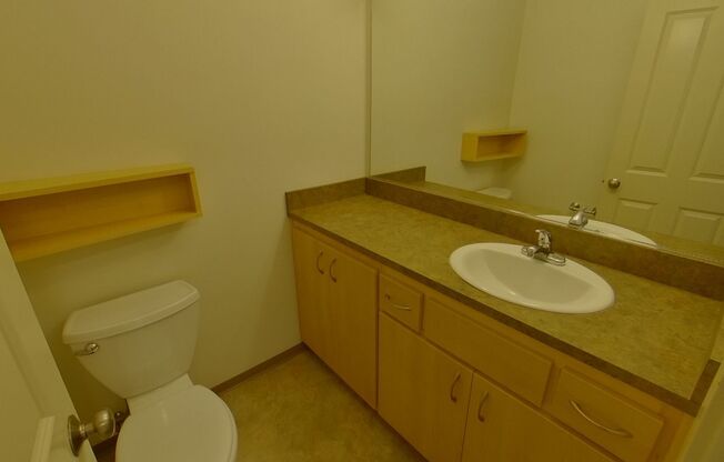 3 beds, 1.5 baths, 1,302 sqft, $2,550, Unit 2