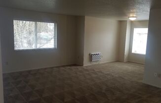 3 beds, 1 bath, 1,140 sqft, $1,475, Unit 1050