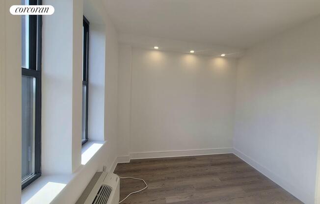 2 beds, 2 baths, $7,650, Unit 10B