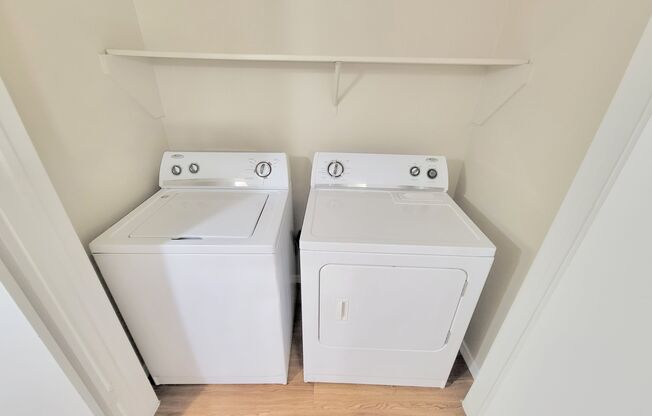 1 bed, 1 bath, 840 sqft, $1,330