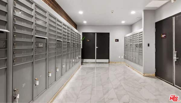 1 bed, 1 bath, 1,050 sqft, $3,100, Unit 426