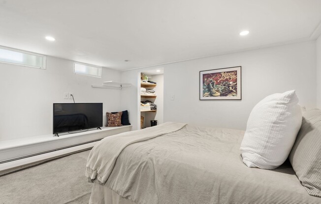 3 beds, 2.5 baths, 1,080 sqft, $3,650, Unit 1