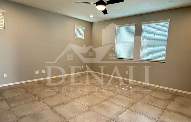 731 W WINCHESTER DR