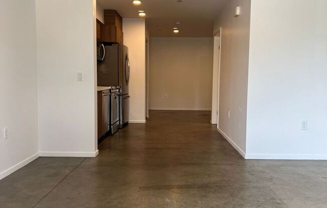 Studio, 1 bath, 615 sqft, $2,295, Unit 226