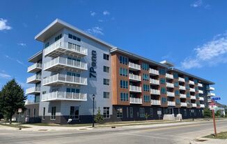 2 beds, 2 baths, 1,186 sqft, $1,875, Unit 215