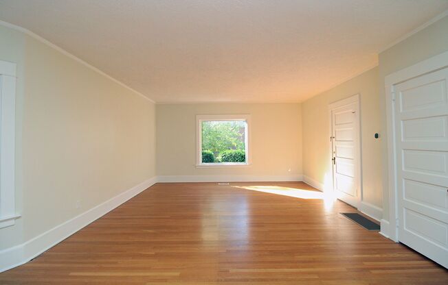 Historic Irvington Full Main Floor 2 Bed/1 Bath with 2 Decks Private Decks and Fireplace