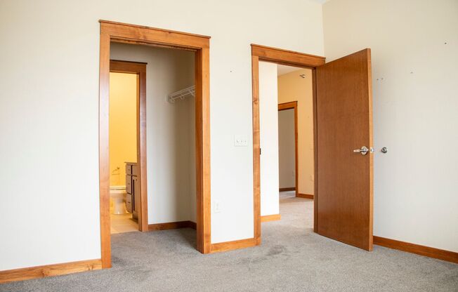 2 beds, 2 baths, $1,795, Unit 202