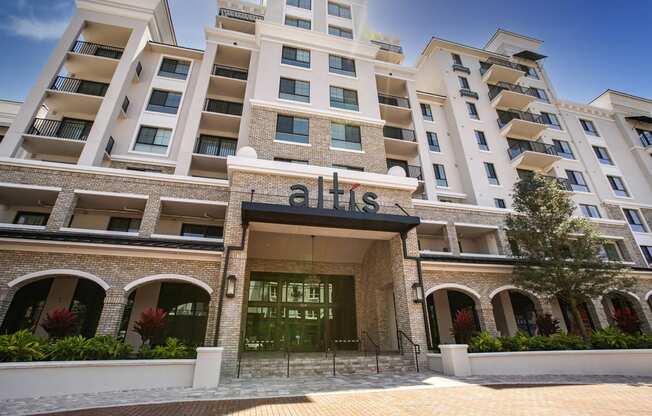 Welcome to Altis Grand Central Apartments in Hyde Park, Tampa